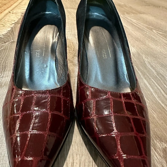 Roberto Capucci  pumps is size 7.5 great condition - Picture 6 of 9